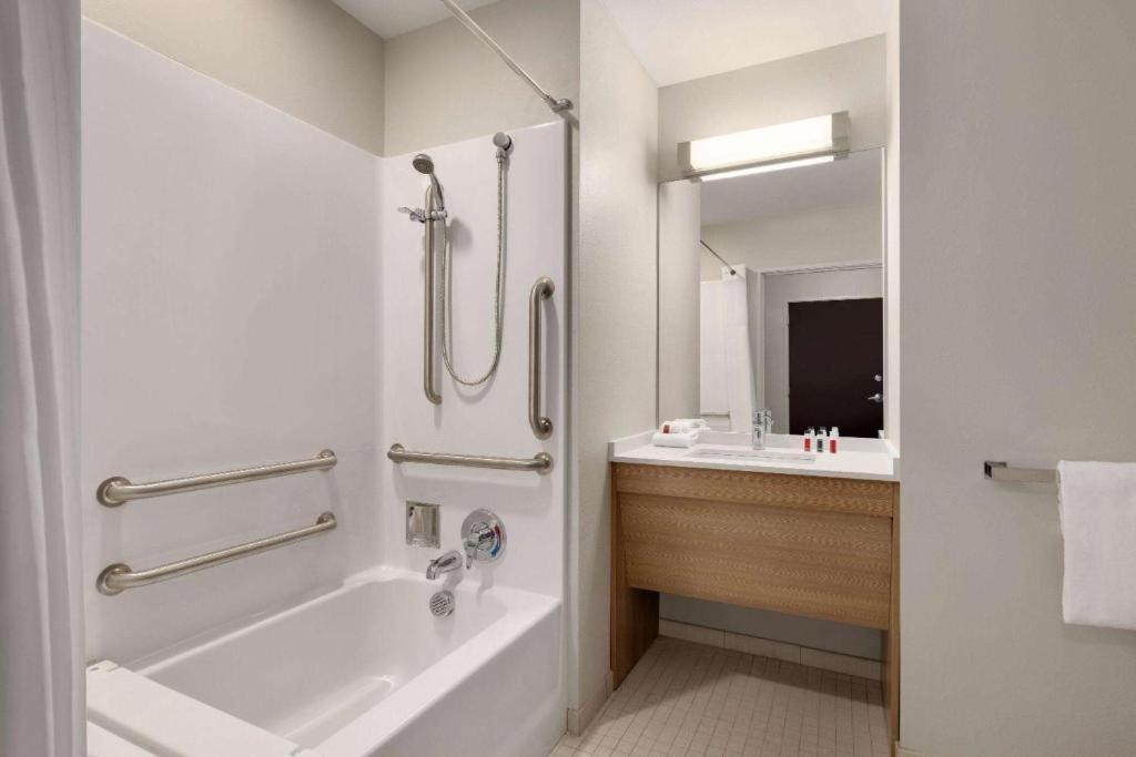 Microtel Inn & Suites By Wyndham Gambrills Odenton Kültér fotó